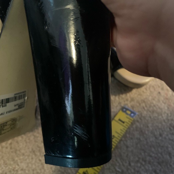 Twenty One Penguin Heels - Picture 8 of 9